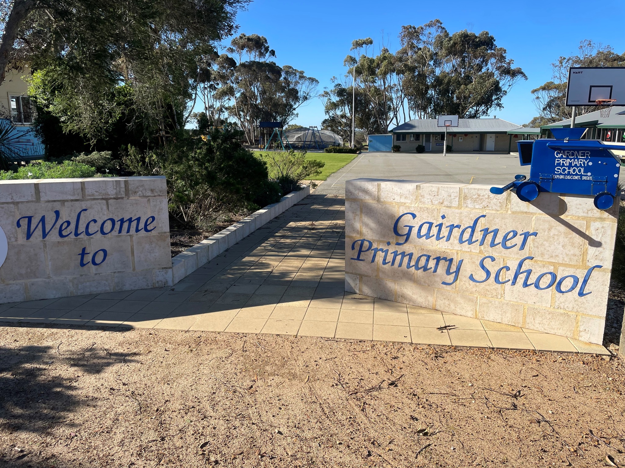 Gairdner Primary School Parents and Citizens Association Inc logo