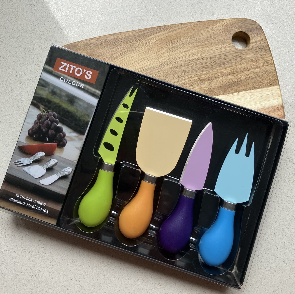 Terviseks taldrik ja nõud - Cheers platter and utensils - Hero image