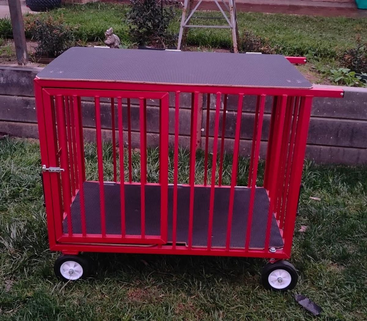 TopDog Show Trolley in the winner’s choice of colour Prize - Hero image