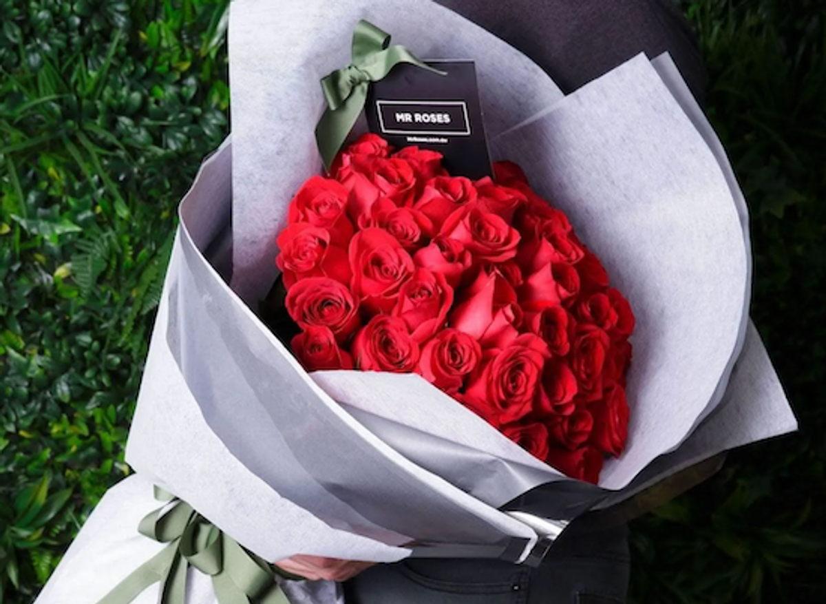 5 x $200 Mr Roses Vouchers - Hero image