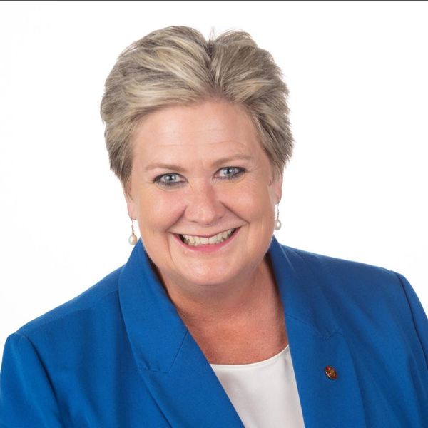 Kerri-Anne Dooley MP – LNP State Member for Redcliffe