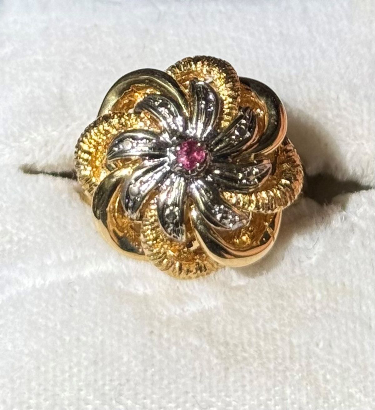 Gold Ring - Hero image