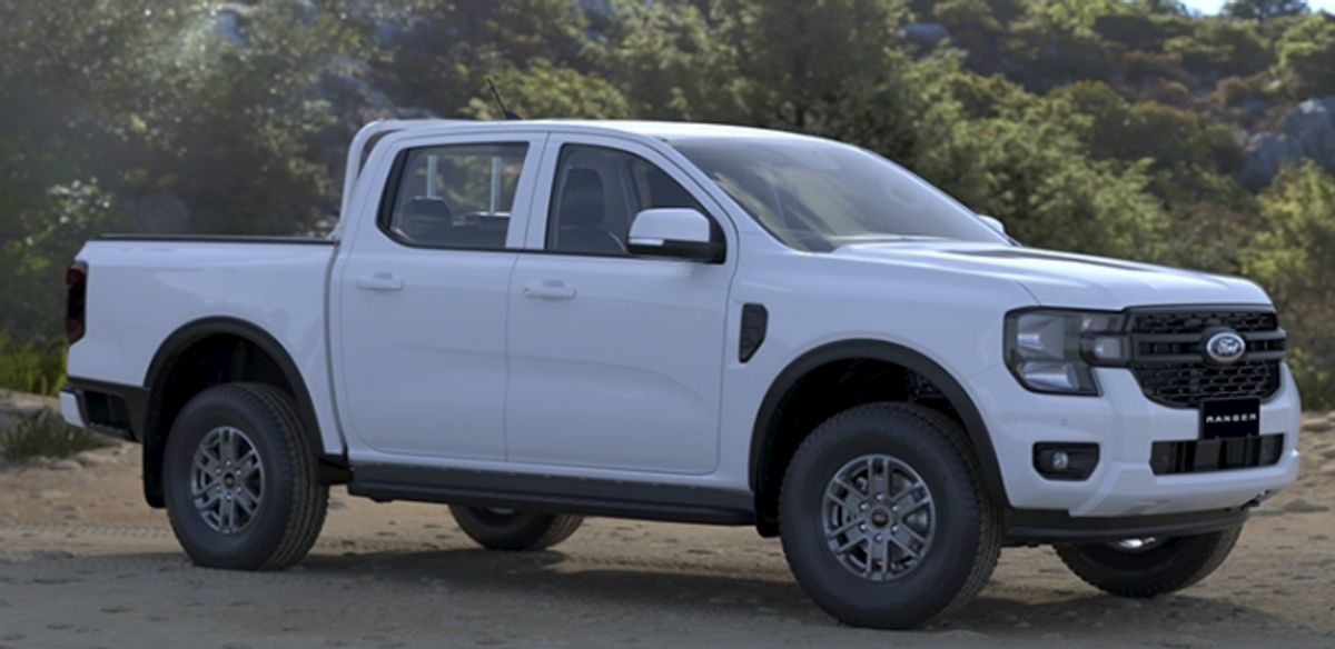 BRAND NEW 2025 FORD RANGER DOUBLE CAB XLS 2.0 AUTO 4x4 - Hero image