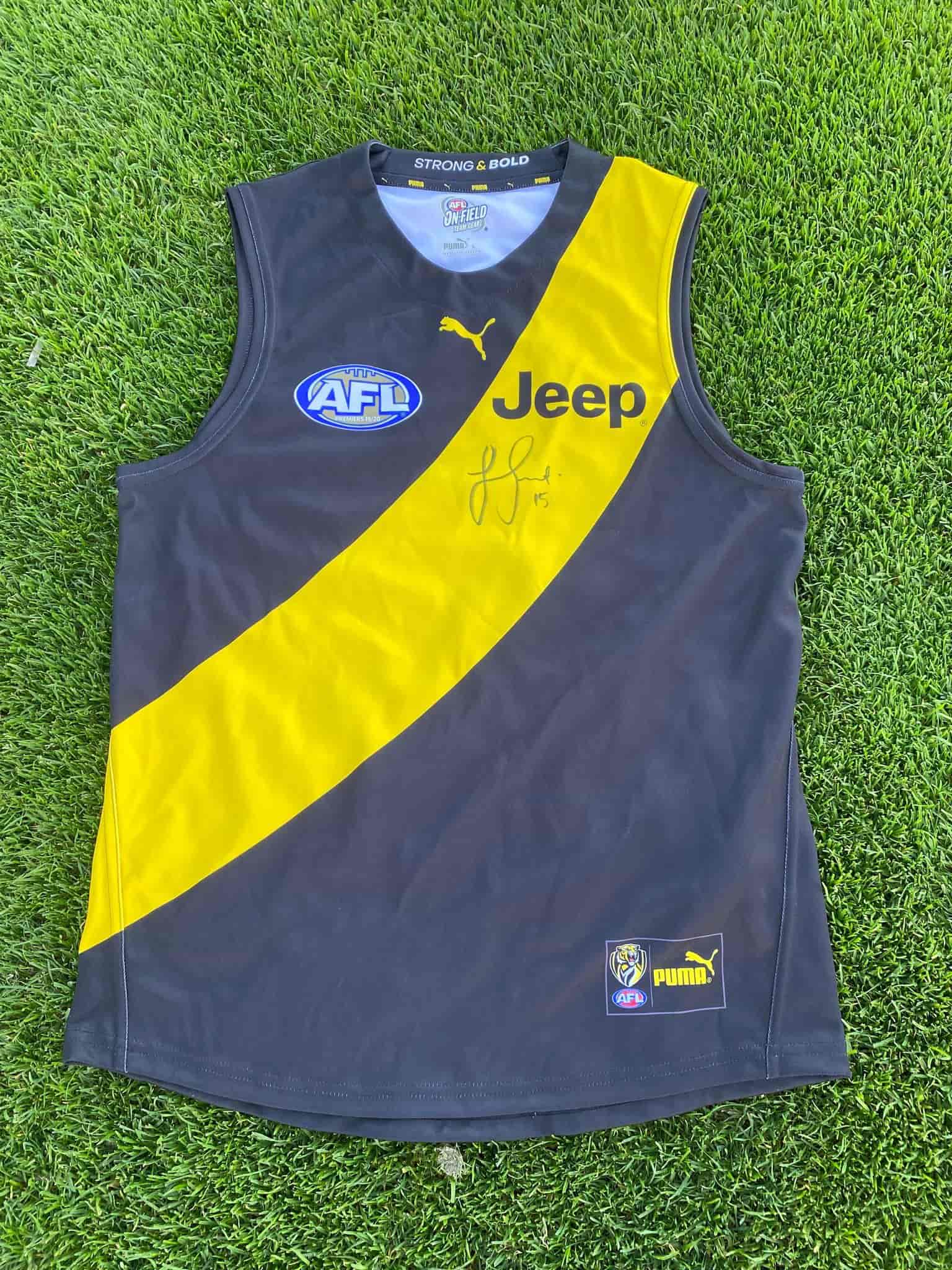 31st Prize: Individual Player Signed 2021 Guernsey - Image 1