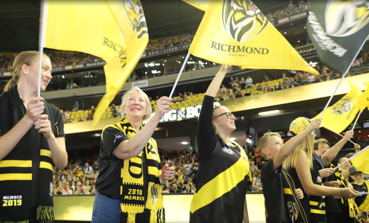 8th Prize: Guard of Honour Experience - Image 1