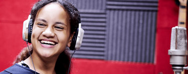 Australian Institute of Performing Arts voucher (1) - Hero Image