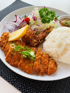 Four Cinq - Raman x Cafe Japanese Style Noodle in Cairns - Hero Image