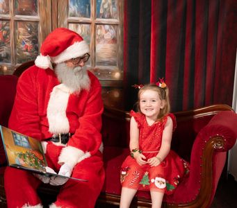 30min Santa Session + Shutterbugs Paperback Book - Hero Image