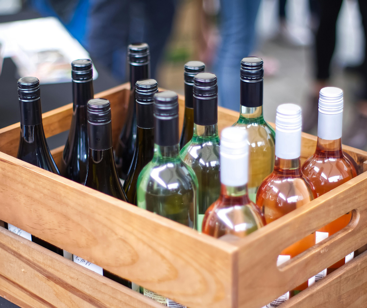 1 Dozen Wines - Hero image
