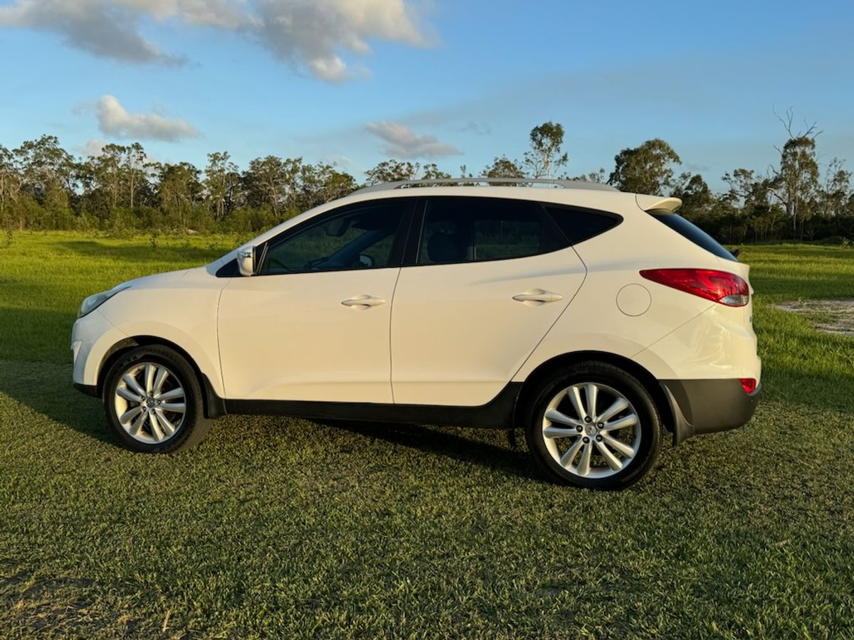 2014 Hyundai ix35 - Hero image