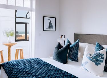2 Night Stay at The Clovelly Hotel - Hero Image