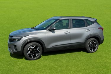 2025 Kia Seltos S - Hero Image