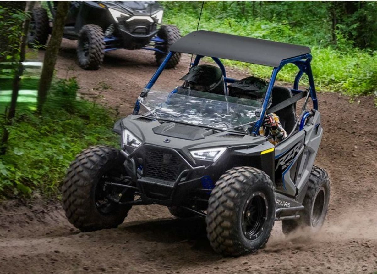 POLARIS RZR 200 SIDE BY SIDE - Hero image