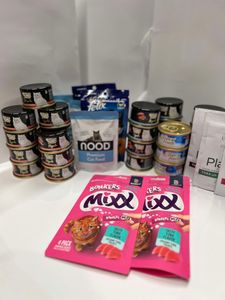 Royale Fancy Feast Hamper Pack - Hero Image