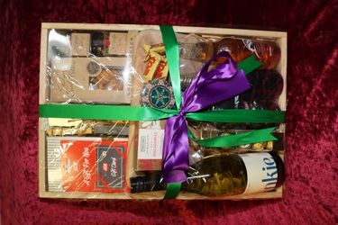 IGA Hamper - Hero Image