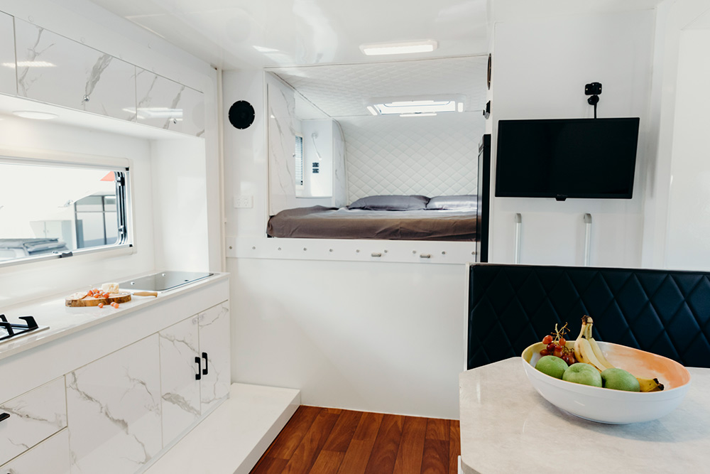 2021 Isuzu 4x4 Trayback with Austral Motorhomes Slide on Camper - Image 2