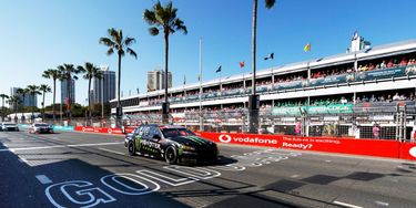 2 Sports Lounge tickets to the Boost Mobile Gold Coast 500 - Hero Image