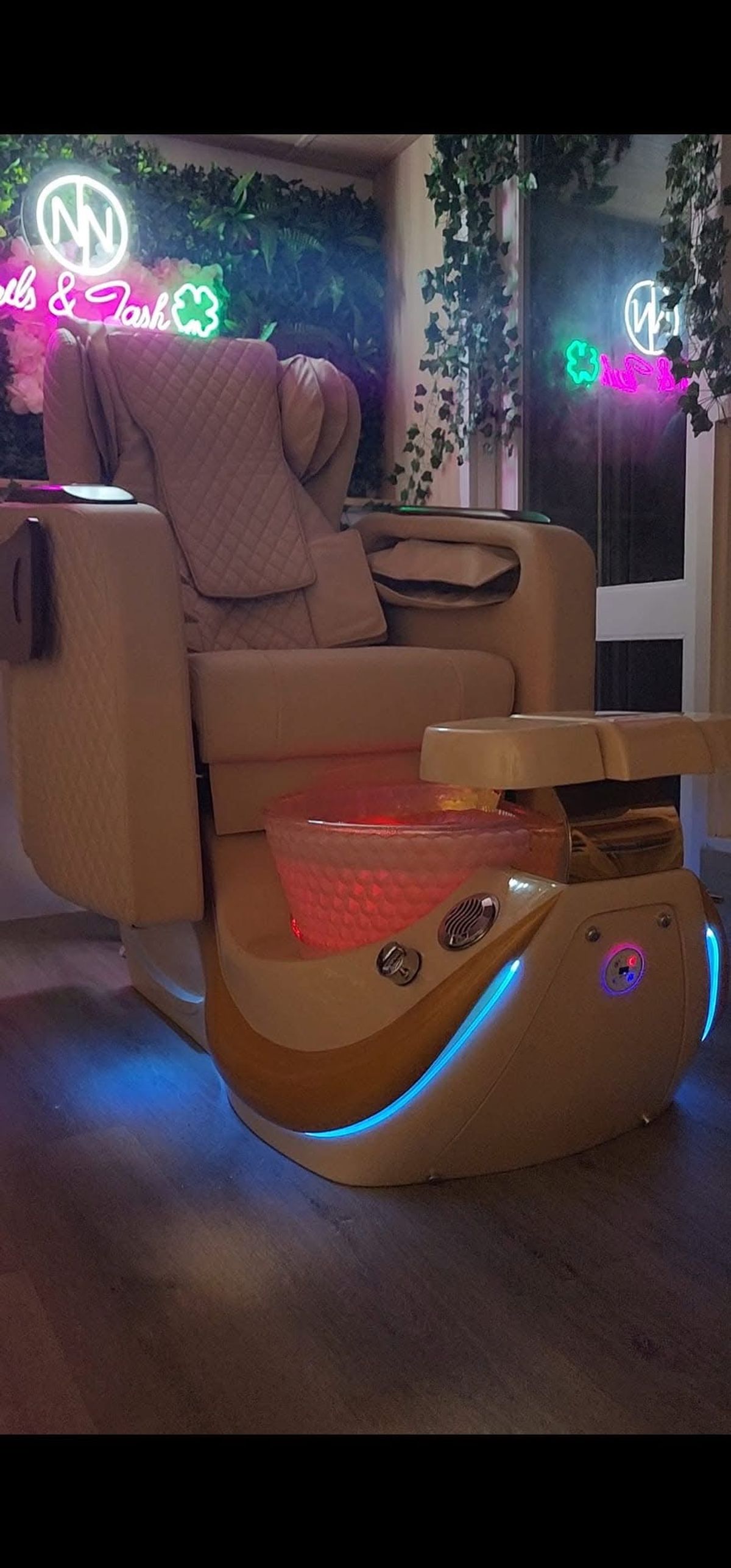 GIFT VOUCHER - Hero image