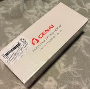 Genai Hair Straightener Brush - Hero Image