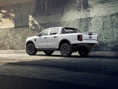 2026.50 FORD RANGER DOUBLE CAB 'BLACK EDITION' 2.0L SiT DSL 10SPD AUTO 4x4 (white) - Hero Image