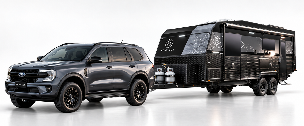 FORD EVEREST plus TRACKHAWK CARAVAN COMBO - Hero image