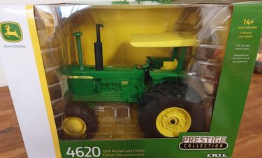 John Derre 4620 Anniversary edition - Hero Image