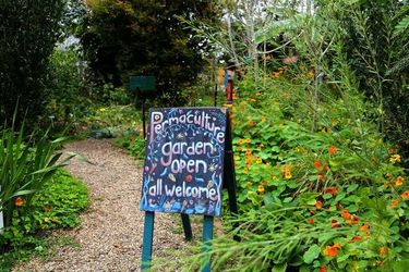 Free admission to two PNB workshops or tours in 2024. - Hero Image