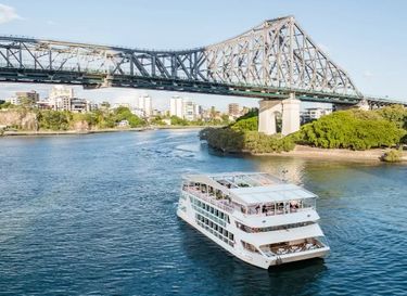 Cruising on The Oasis - Hero Image