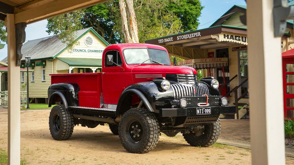 1947 Chevrolet Maple Leaf 4 X 4 Single Cab - Hero image