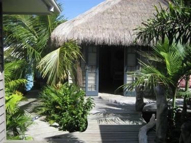 3 Day Beach House Stay, "Island Retreat - Kooringal" - Hero Image