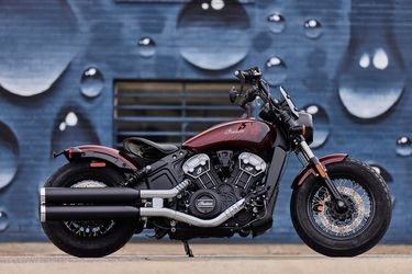 New MY23 Indian Scout Bobber Twenty - Hero Image