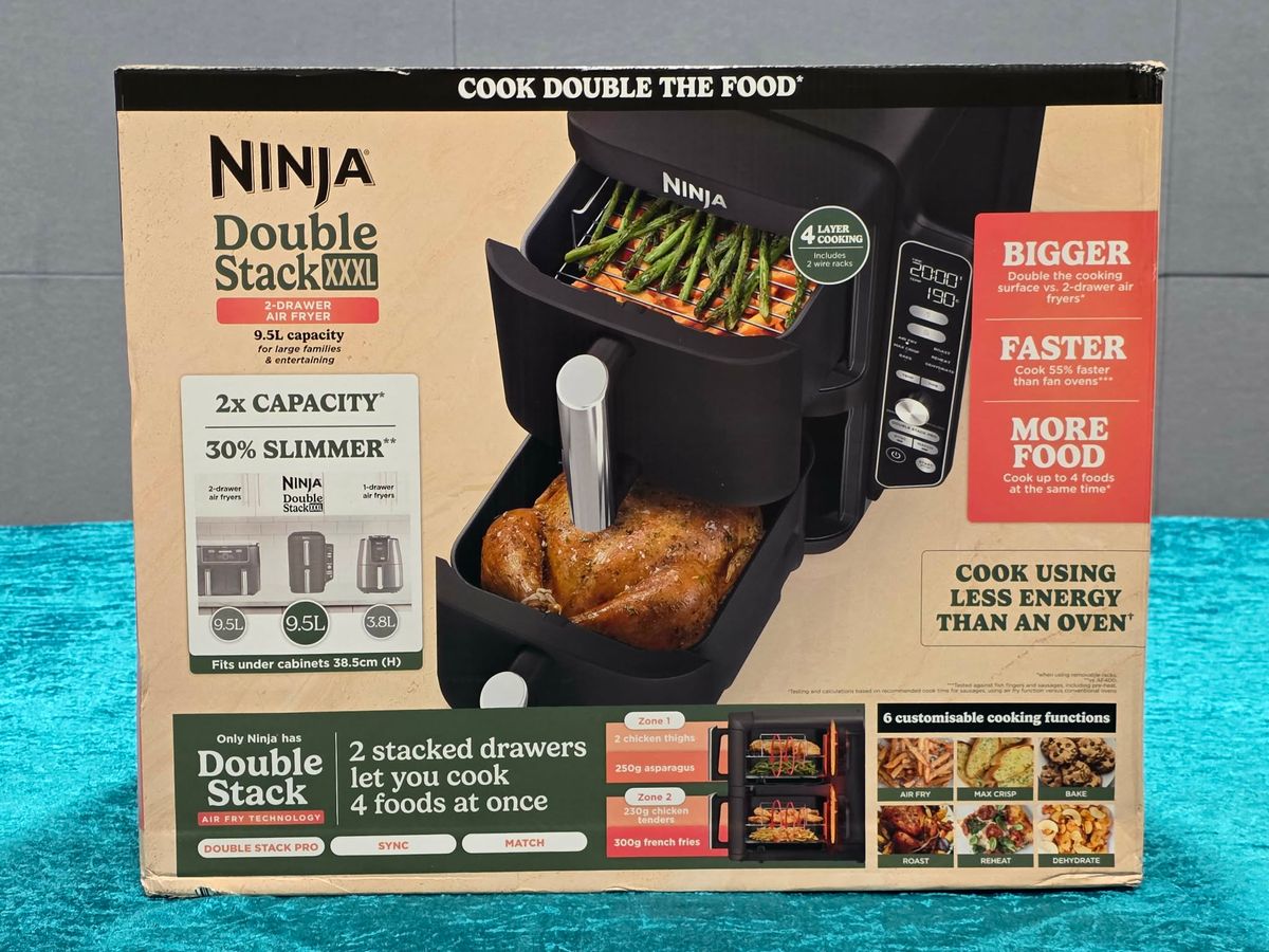 Ninja Double Stacker 9.5L Air Fryer - Hero image