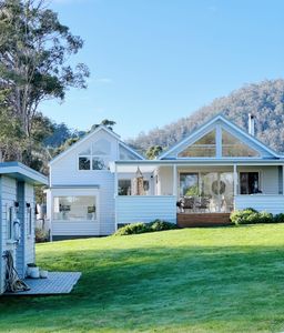 The Pearl Tasmanina - Barefoot Luxury - 2 Nights Accommodation - Hero Image