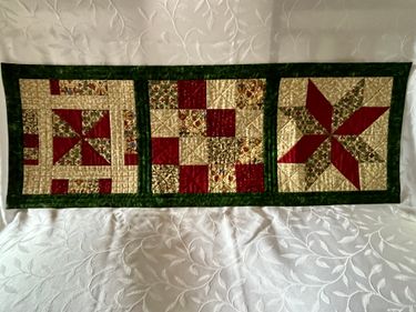 Christmas Table Runner - Hero Image