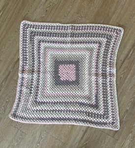 1 Crochet Rug and $100 Mink and Me Voucher - Hero Image