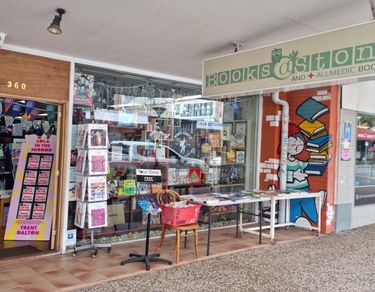 $100 Voucher for Books@Stones Store! - Hero Image