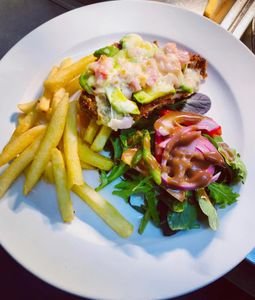 Food Voucher for Dee's Catering - Hero Image