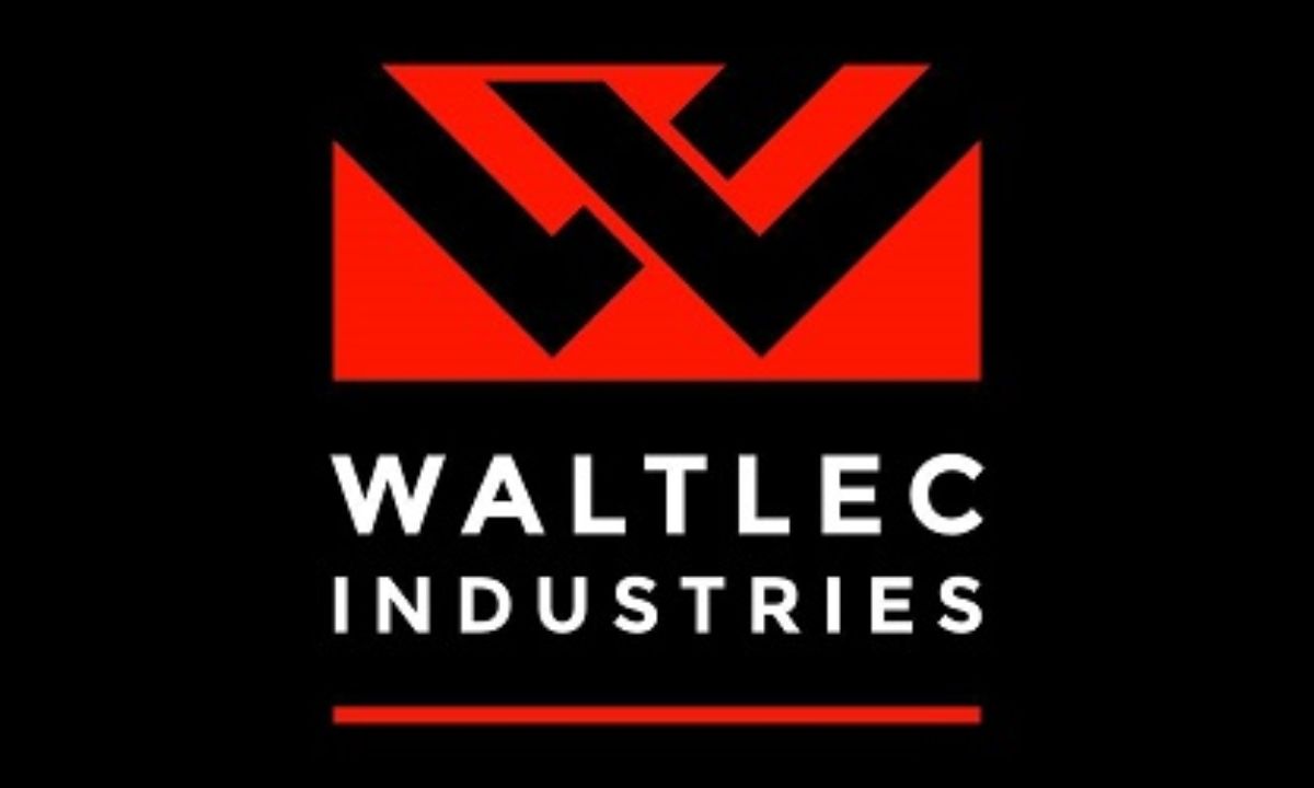 Waltlec Industries 43L Dometic Esky & 2 Cases of Beer - Hero image